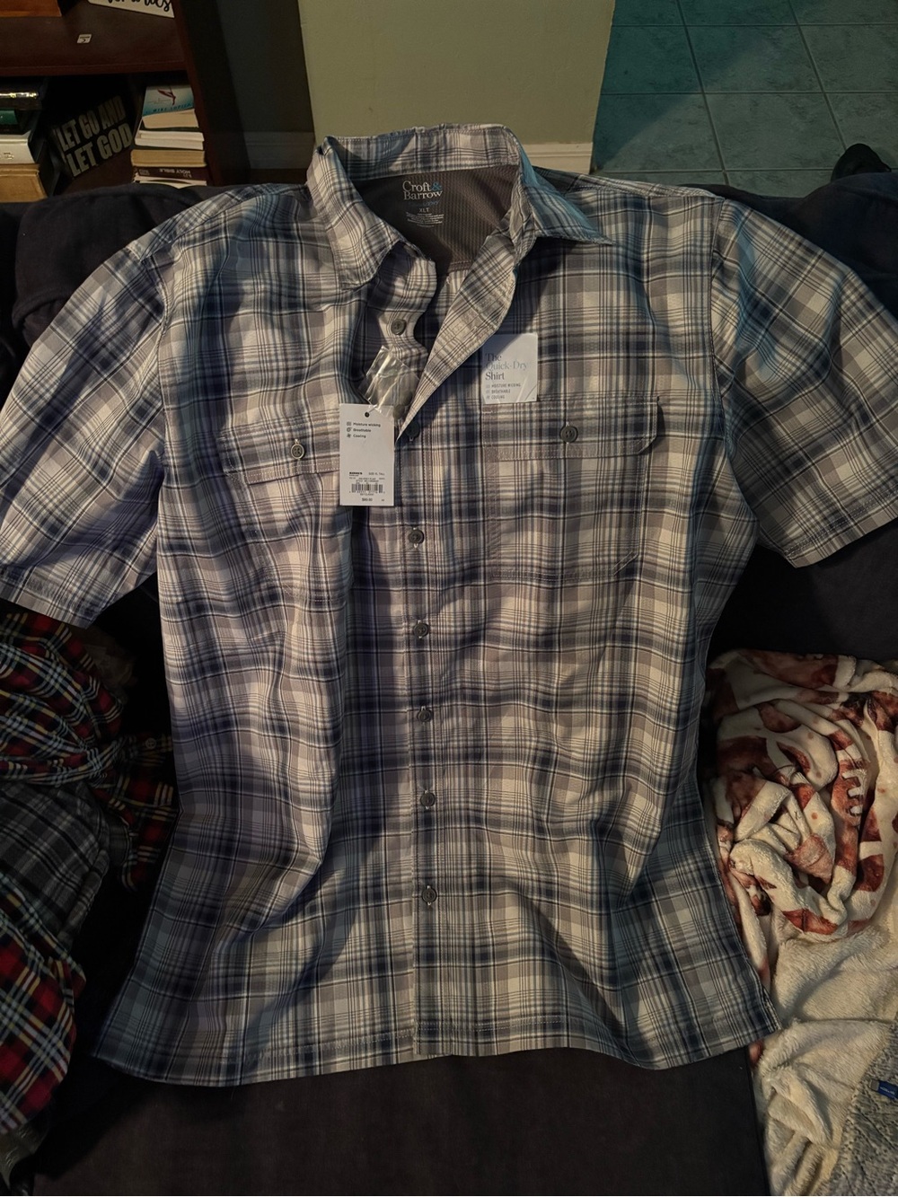 croft & barrow Men's Plaid Quick-Dry Button-Down Shirt in Gray and Blue - Picture 2 of 3
